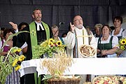 &Ouml;kumenische Andacht zum Erntedank mit Pfarrer Josef Mayer, Dekan Dr. Markus Ambrosy (&copy;Foto: Ingrid Grossmann)
